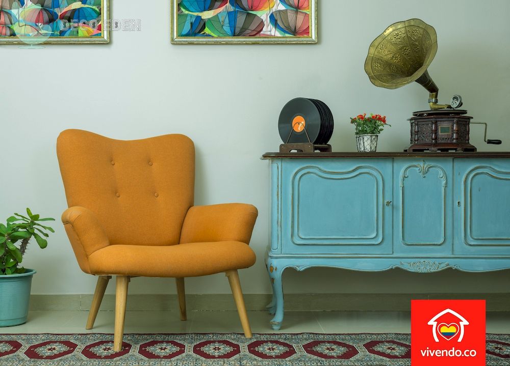 Muebles Azul y Naranja