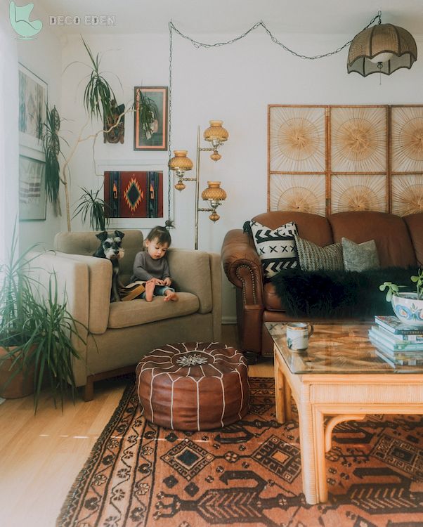 Habitación con decoración de ratán y mimbre